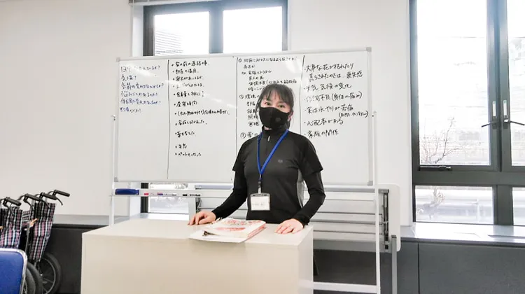 大阪梅田校の講師